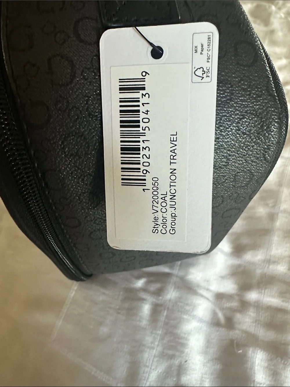 NWT GUESS Gray Signature Logo Cosmetic/Travel Case